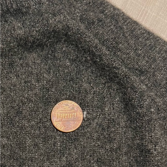 Uniqlo cashmere sweater. Fall 2015. - Picture 8 of 8